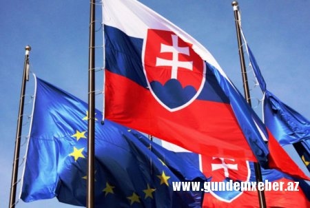 Slovakiya Rusiya səfirliyinin əməkdaşını ölkədən çıxardı