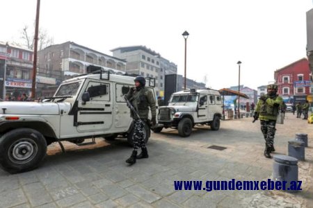 Pakistanda iki güclü partlayış törədilib, dörd polis ölüb