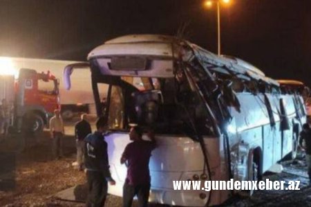 İranda sərnişin avtobusu qəzaya uğrayıb, ölənlər və yaralananlar var