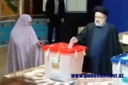 İran prezidentinin səsvermə görüntüləri yayıldı: İnsanların gülüşünə səbəb oldu