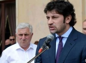 Tbilisi meri Kaladze: “Ölkəyə gələn xarici maliyyə agentlərə sərf olunur”