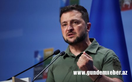 Zelenski: Ukraynanın azı 128 F-16 qırıcısına ehtiyacı var