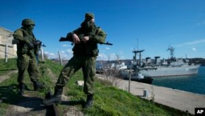 Ukrayna: Rusiya Hərbi Dəniz Qüvvələrinin sonuncu patrul gəmisi Krımı tərk edib
