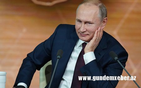 "Sizin kostyumunuz yerli istehsaldır?" - Putindən qəribə sual