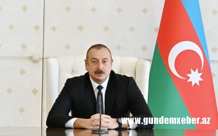 İlham Əliyev Mahmud Abbası Fələstinin milli bayramı münasibətilə təbrik edib