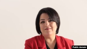 Məhkəmə jurnalist Şahnaz Bəylərqızını həbsdə saxladı