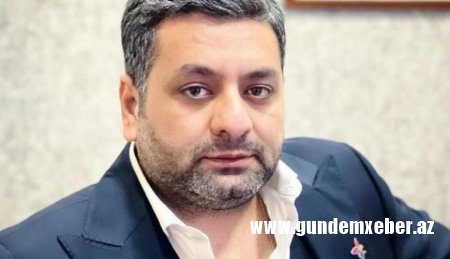 Elcandan depressiya paylaşımı: “Saçlar gedir, təyyarə bileti...”