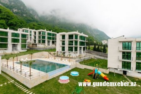 Qaxdakı “Hilltop Heaven” otelində kriminal aləmi təbliğ edən musiqilər müzakirə yaratdı - Otellə bağlı bilinməyənlər