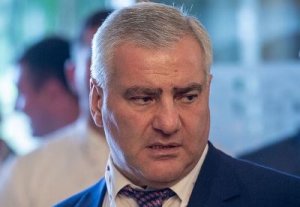 Karapetyan yenə Paşinyana meydan oxudu
