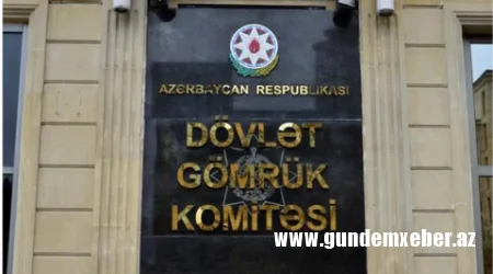 Biləsuvarın gömrük rəisi camaatın ərzağını yığır