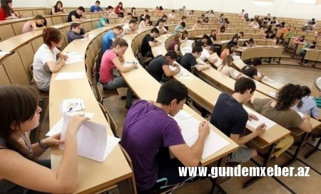 Tələbələrdən kütləvi NARAZILIQ: “Agentliyin imtina qərarları qeyri-qanunidir”